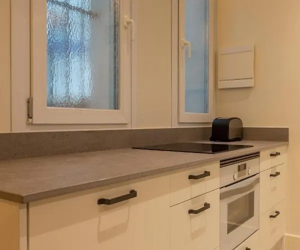 Alhondiga By Staynnapartments *