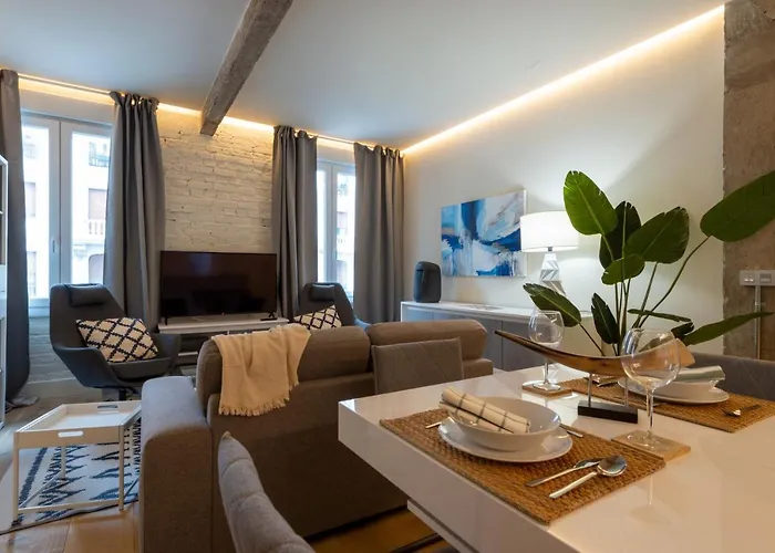 Alhondiga By Staynnapartments